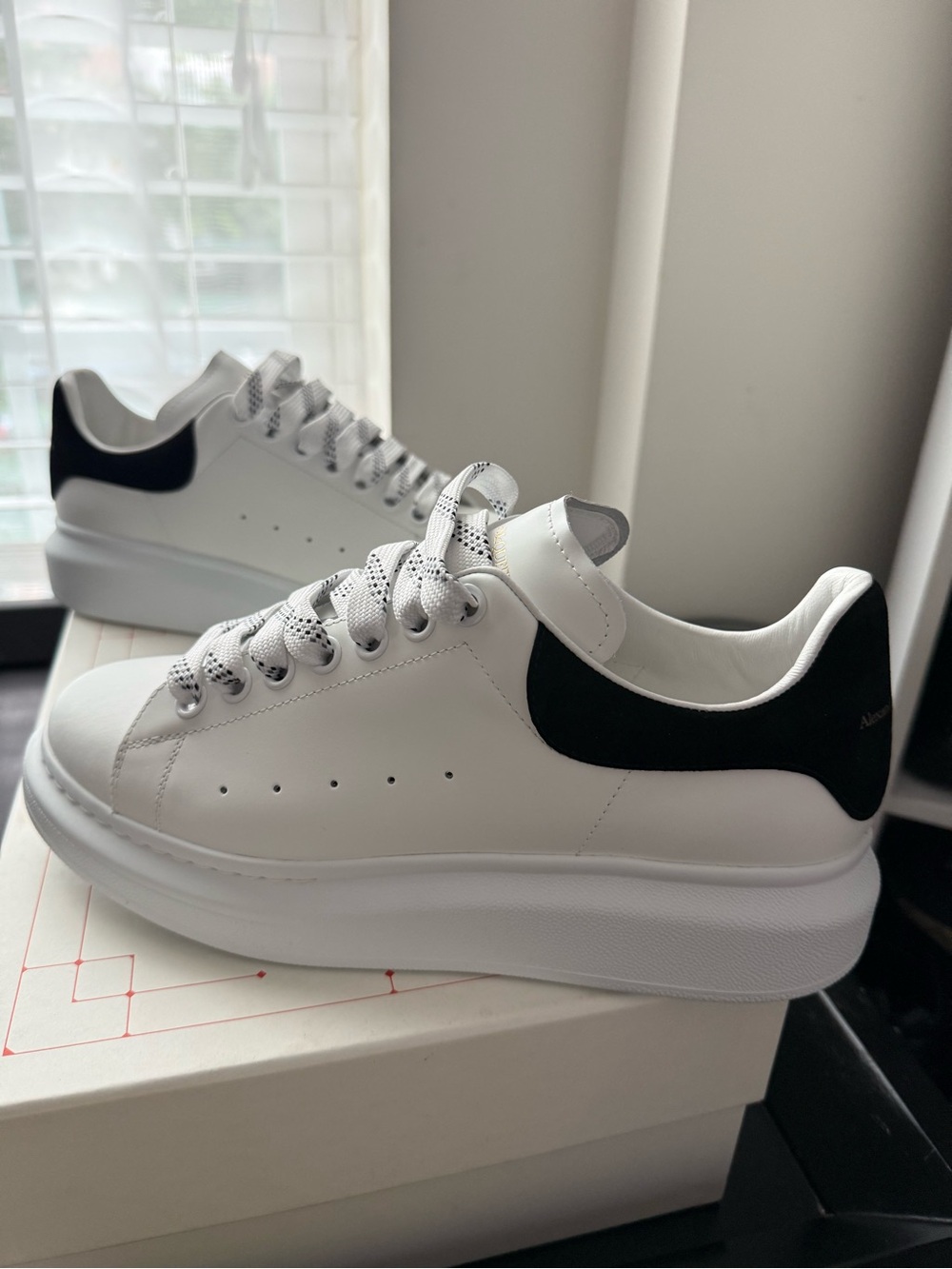 Alexander McQueen White Sneakers with Black Heel Tab - Picture 11 of 13
